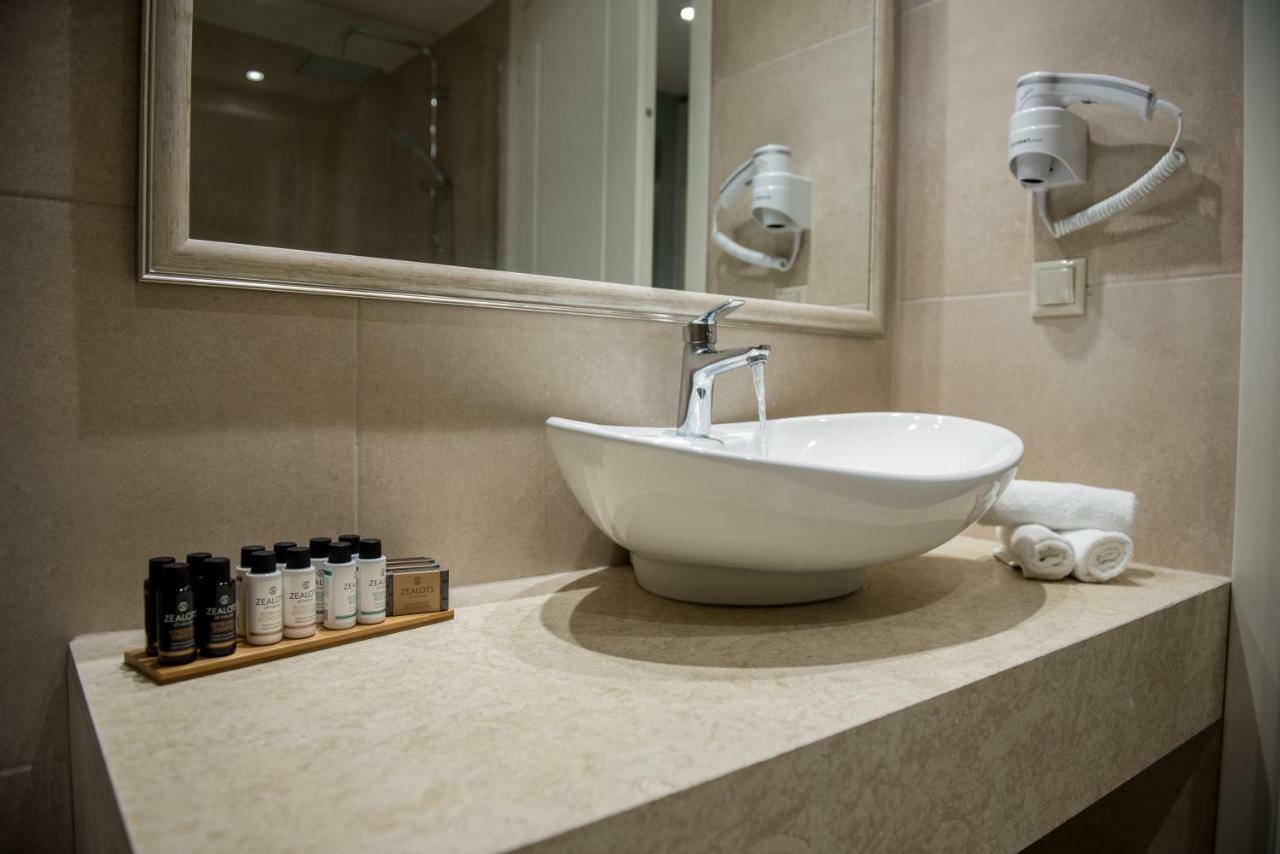 Lefkadio Suites Lefkada City ภายนอก รูปภาพ