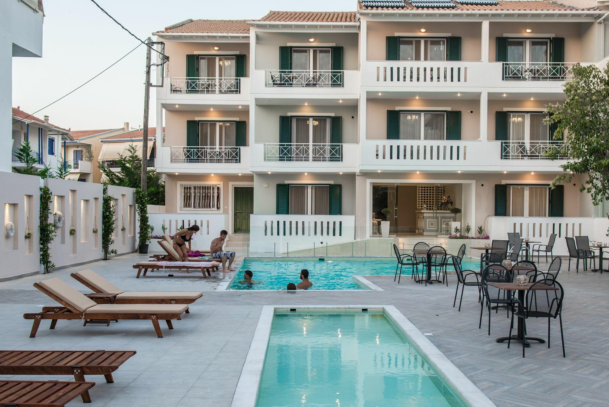 Lefkadio Suites Lefkada City ภายนอก รูปภาพ